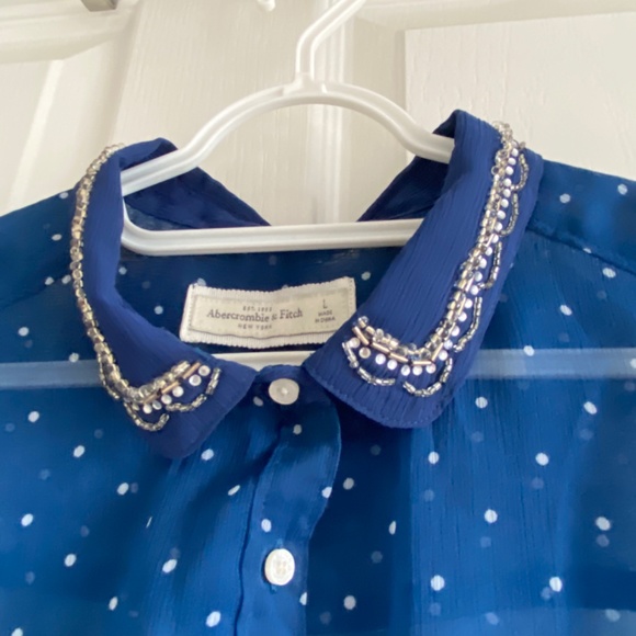 A&F sleeveless blouse - Picture 2 of 4